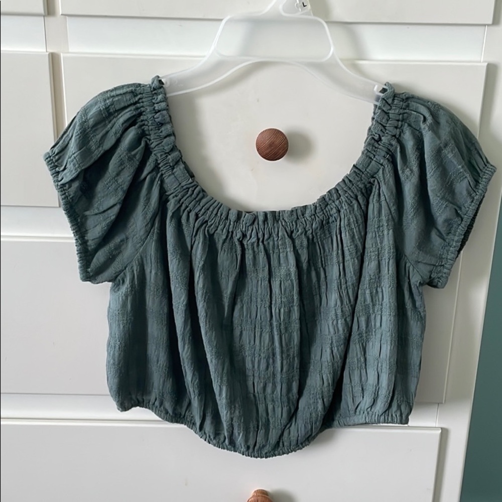 Aerie green top